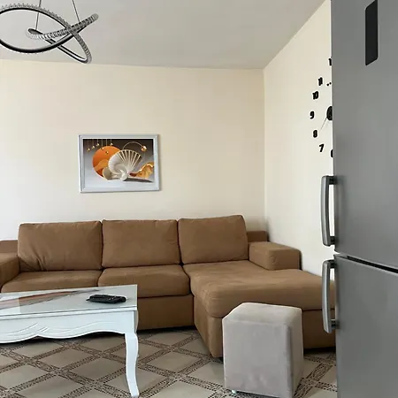Apartament Holiday *