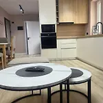Holiday Rental Daire Tiran